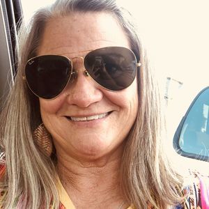 Meet your Posher, Toni